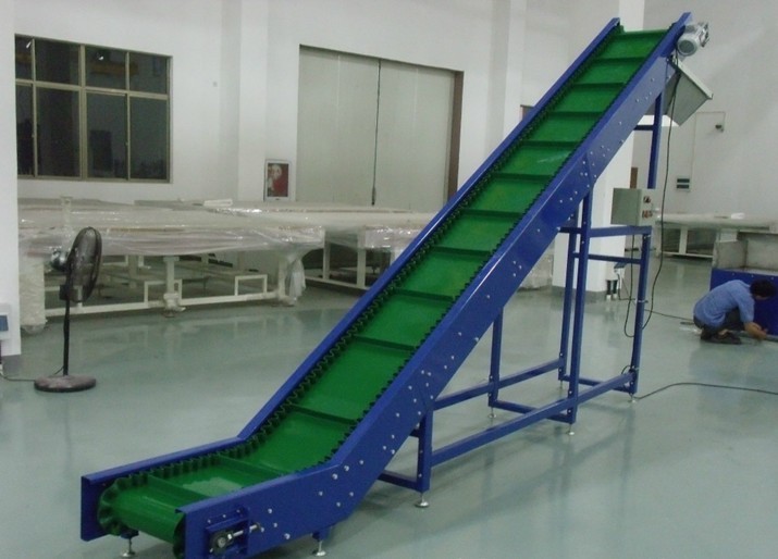 皮帶爬坡機(jī)